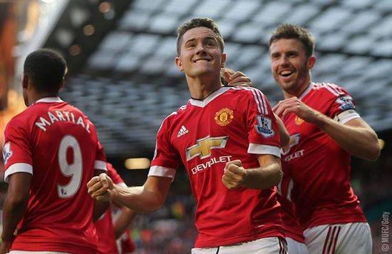 人联想到意 人联想到意